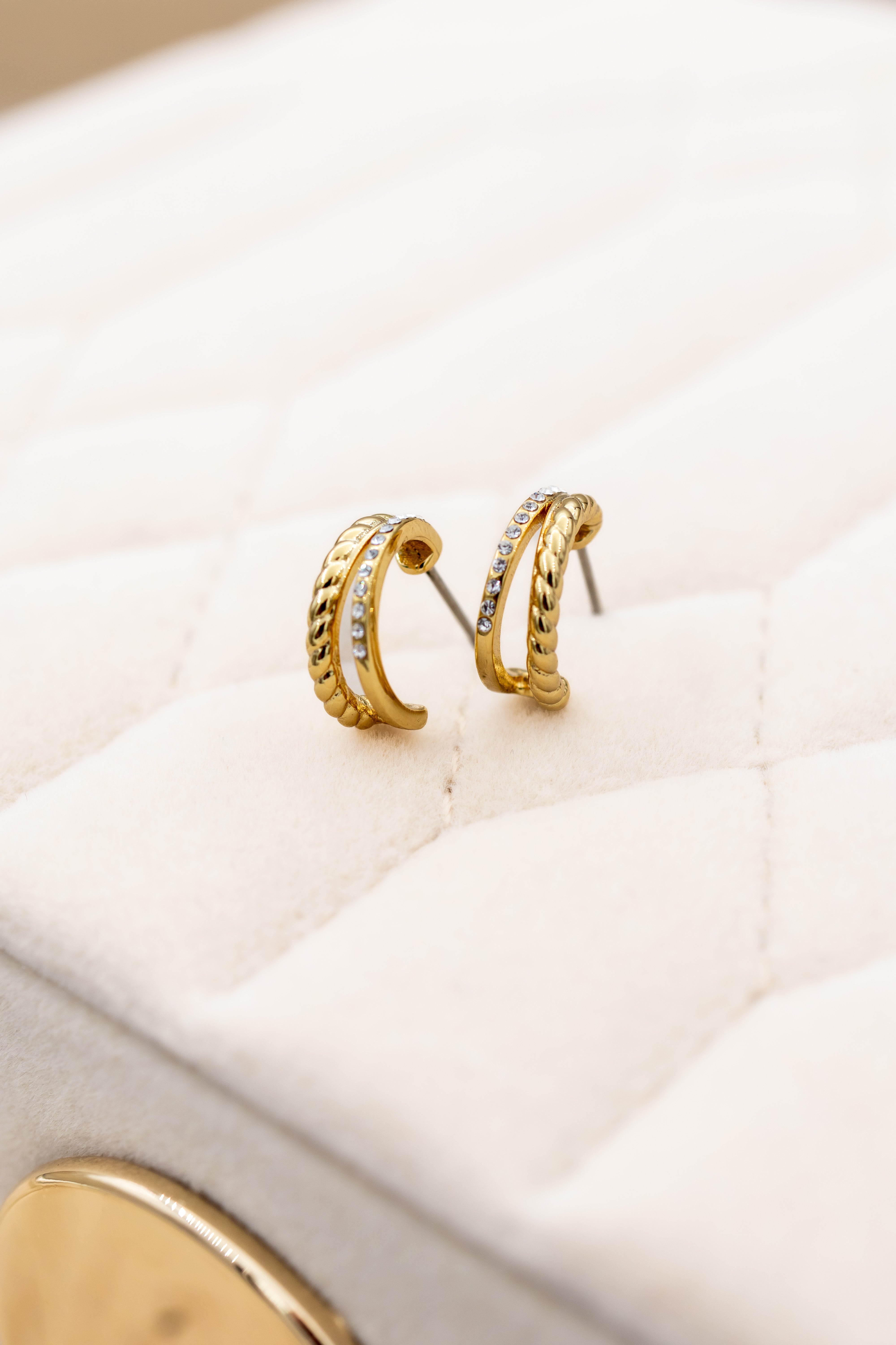 Lumina twisted hoops