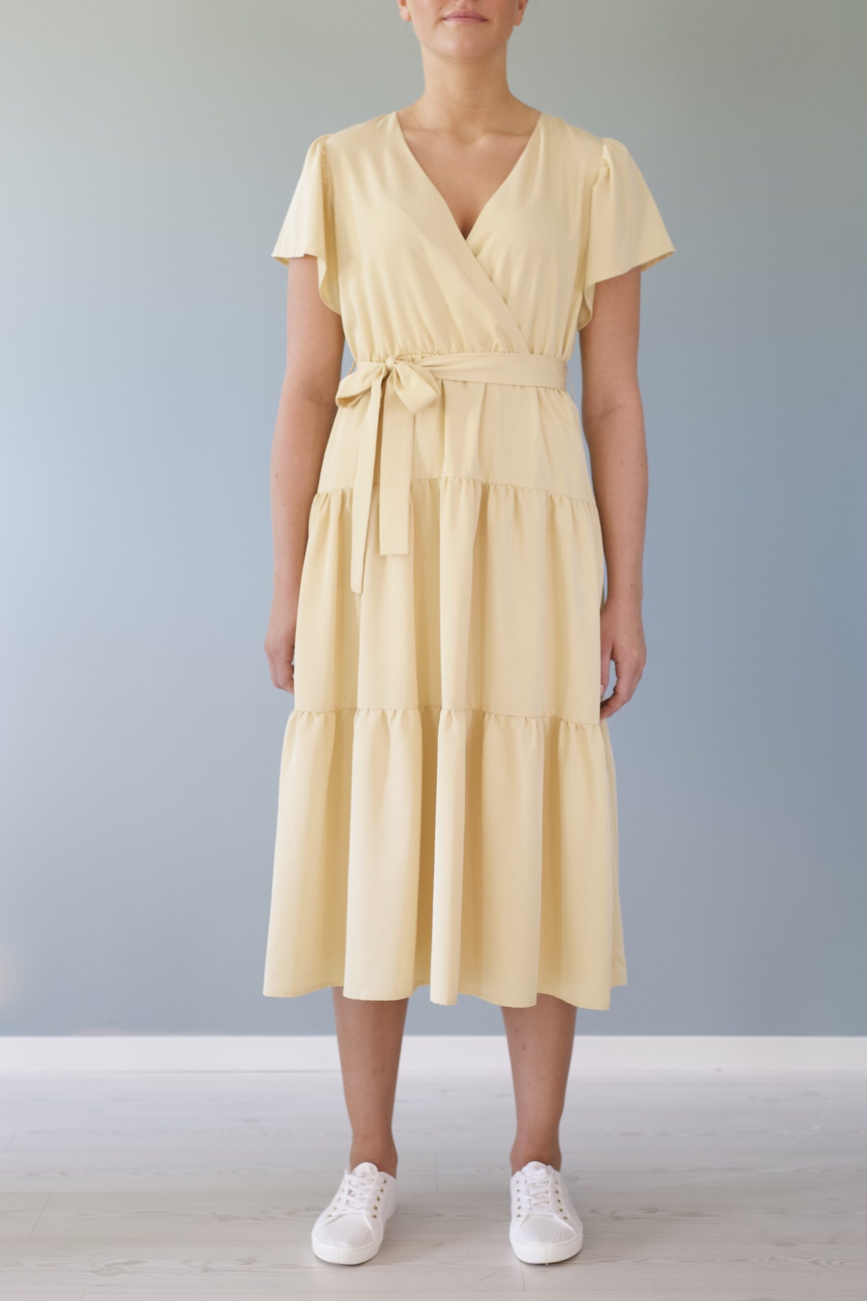 SS22 - Nathalia kjole gul