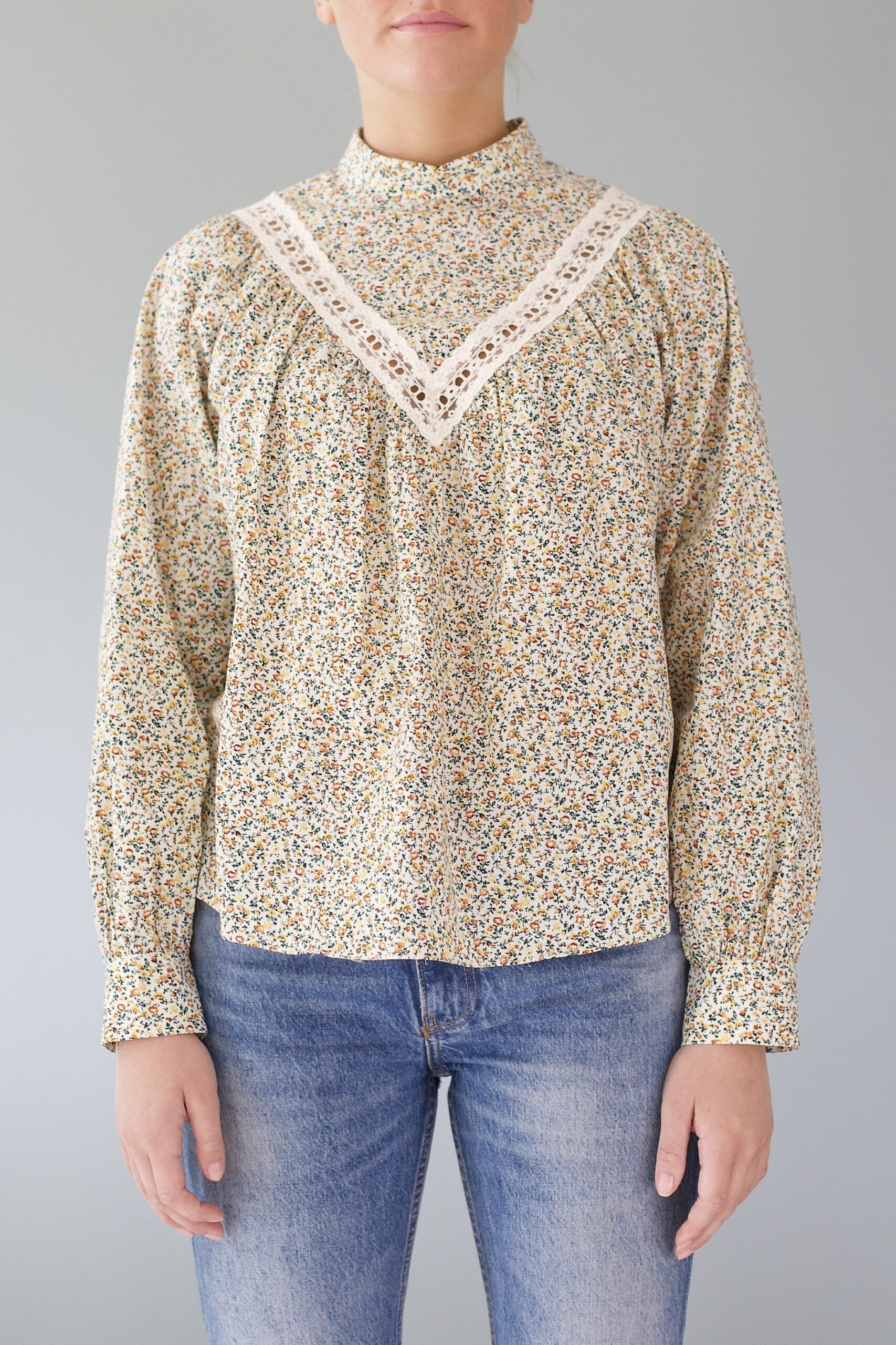 SS22 - Jesca bluse