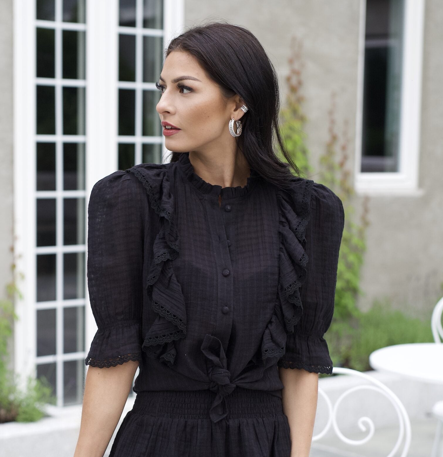 SS21 - Juni bluse sort