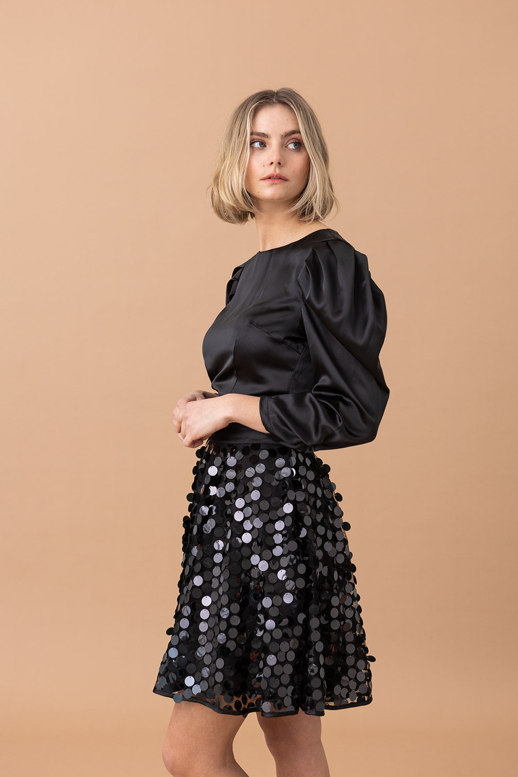 AW23 - Arwen bluse sort