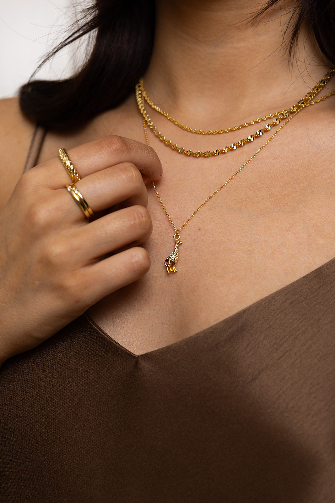 Giraff crystal necklace