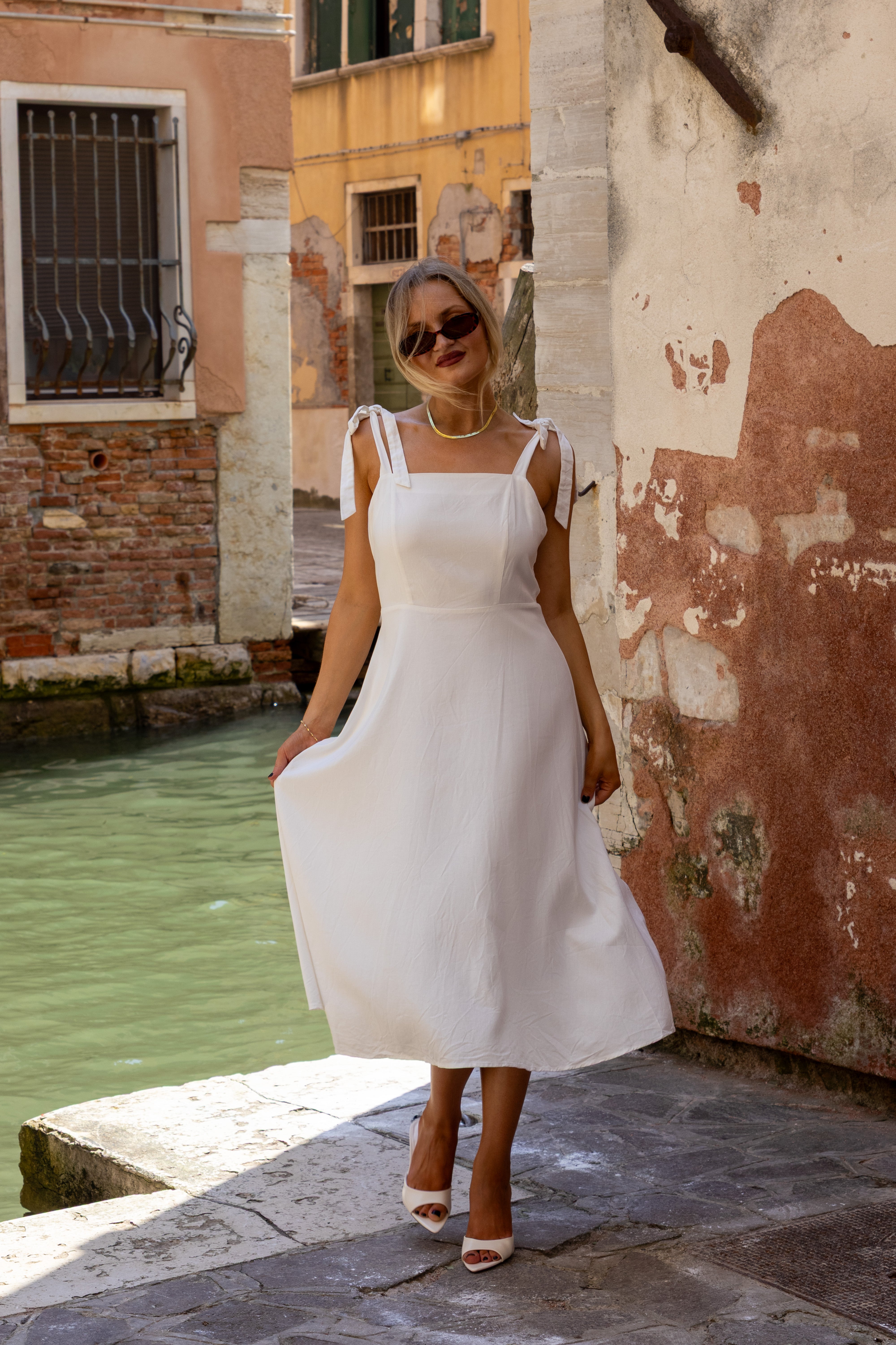 SS27 Caroline linen dress white