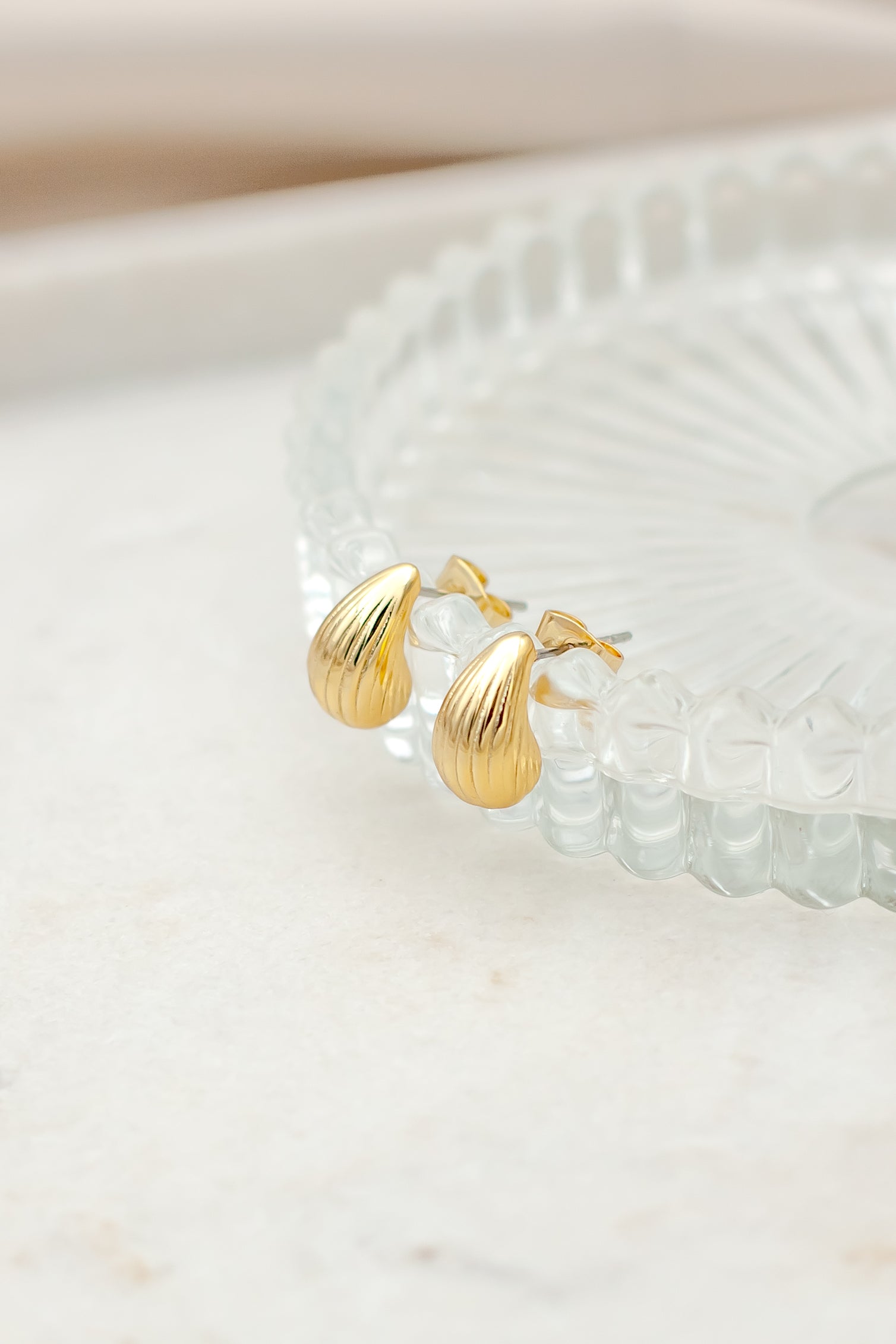 Daria drop earrings
