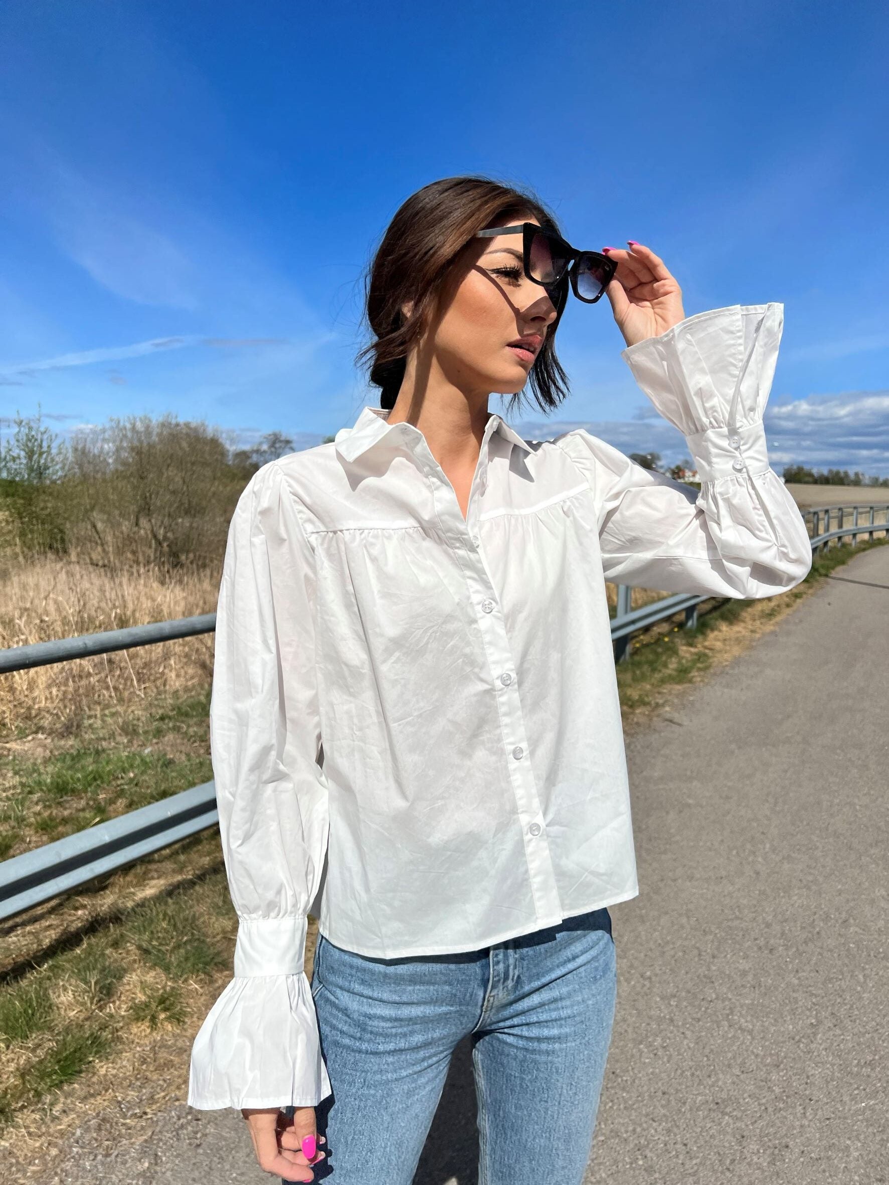 SS22 - Jasmine bluse hvit