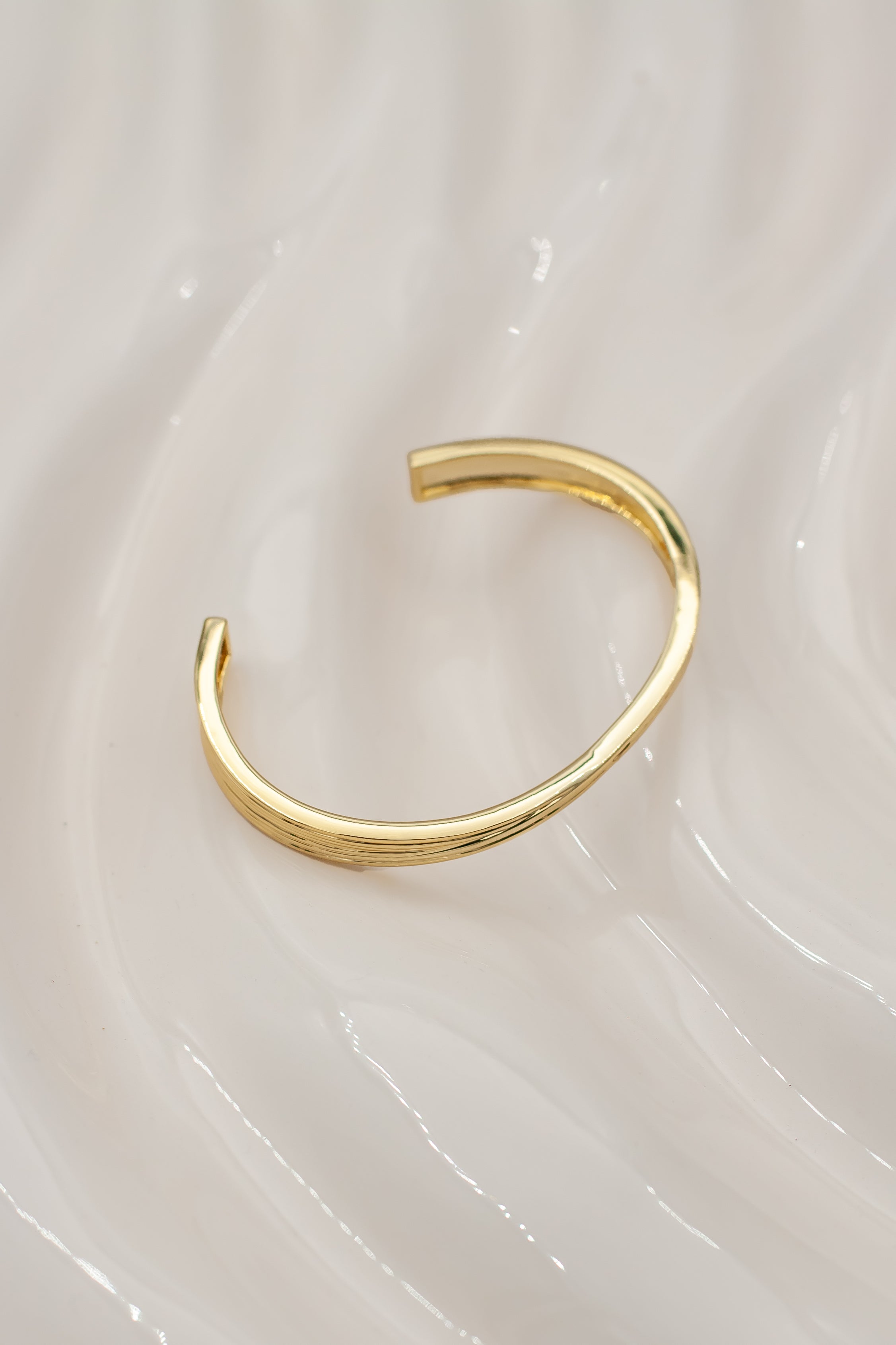 Leena twisted bracelet