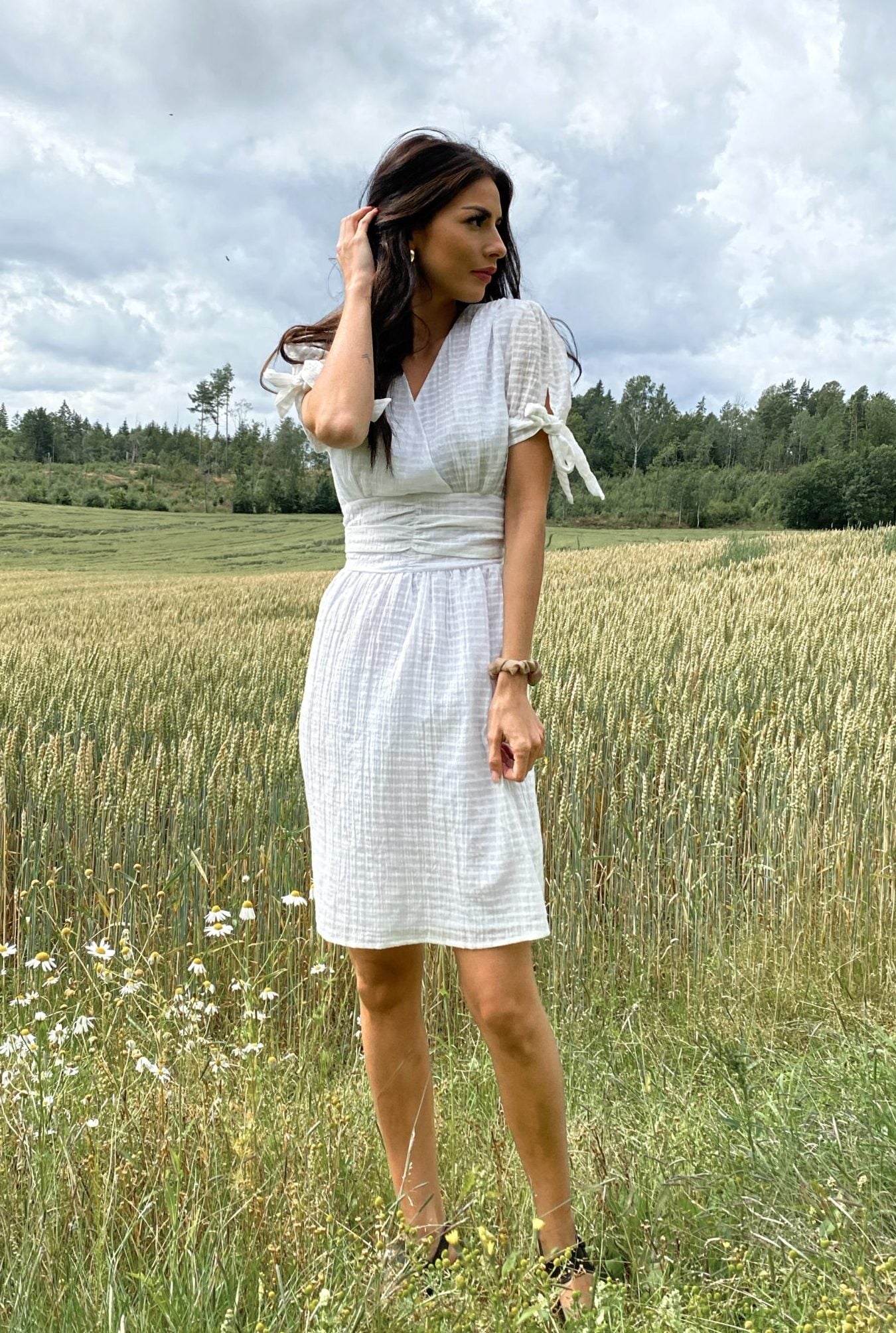 SS21 - Esther kjole hvit