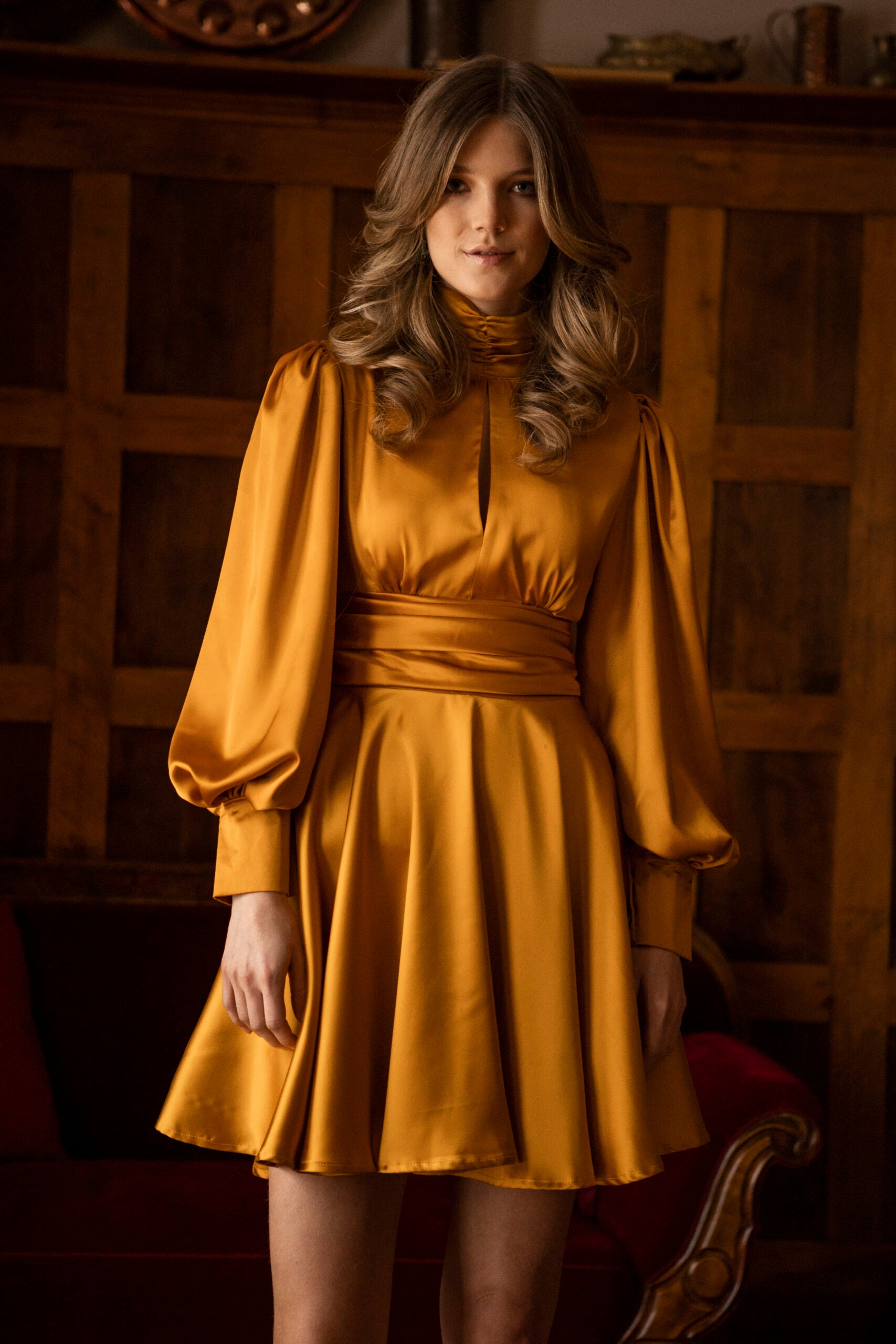 AW22 - Othea kjole - gull