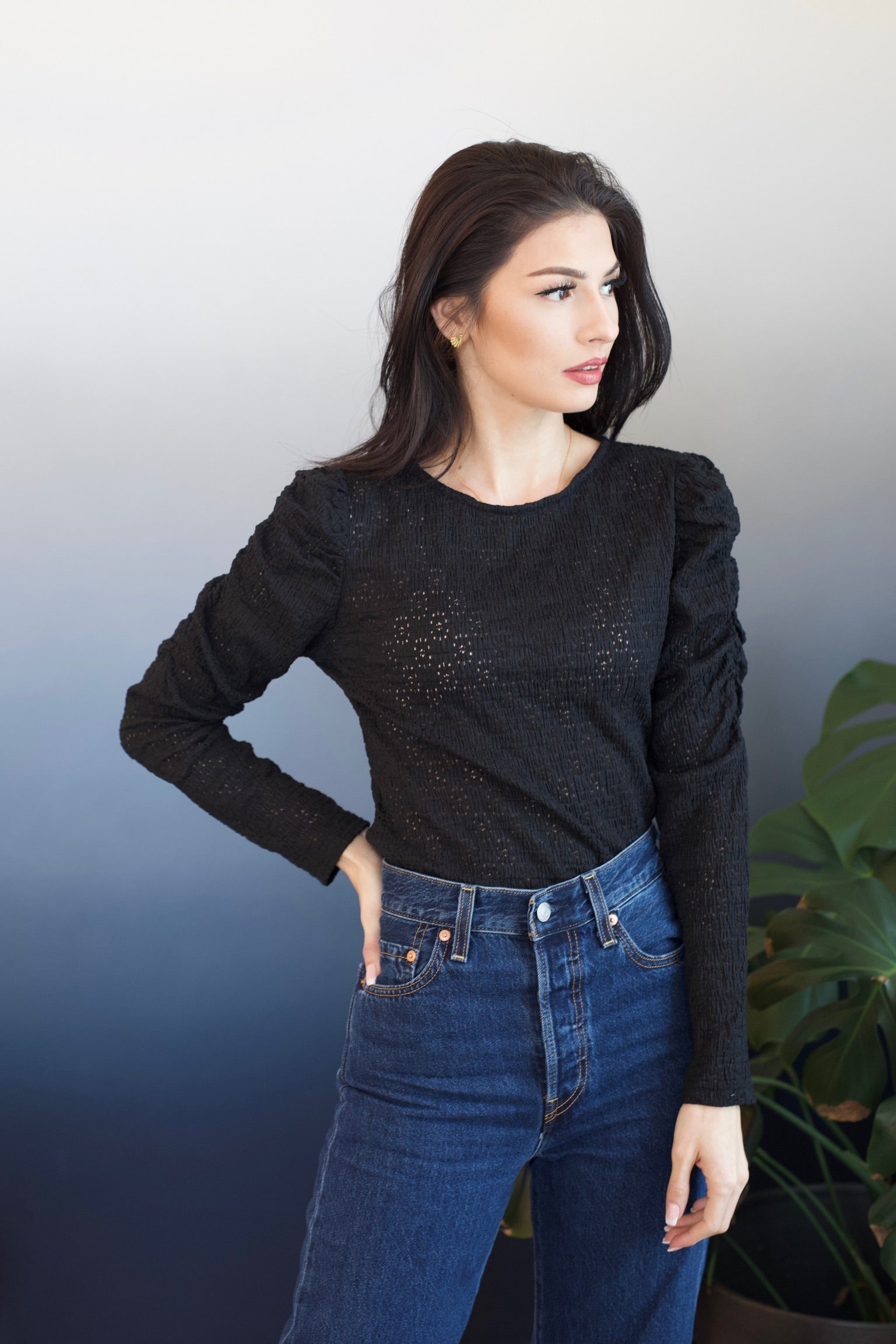 AW21 - Sydney bluse sort