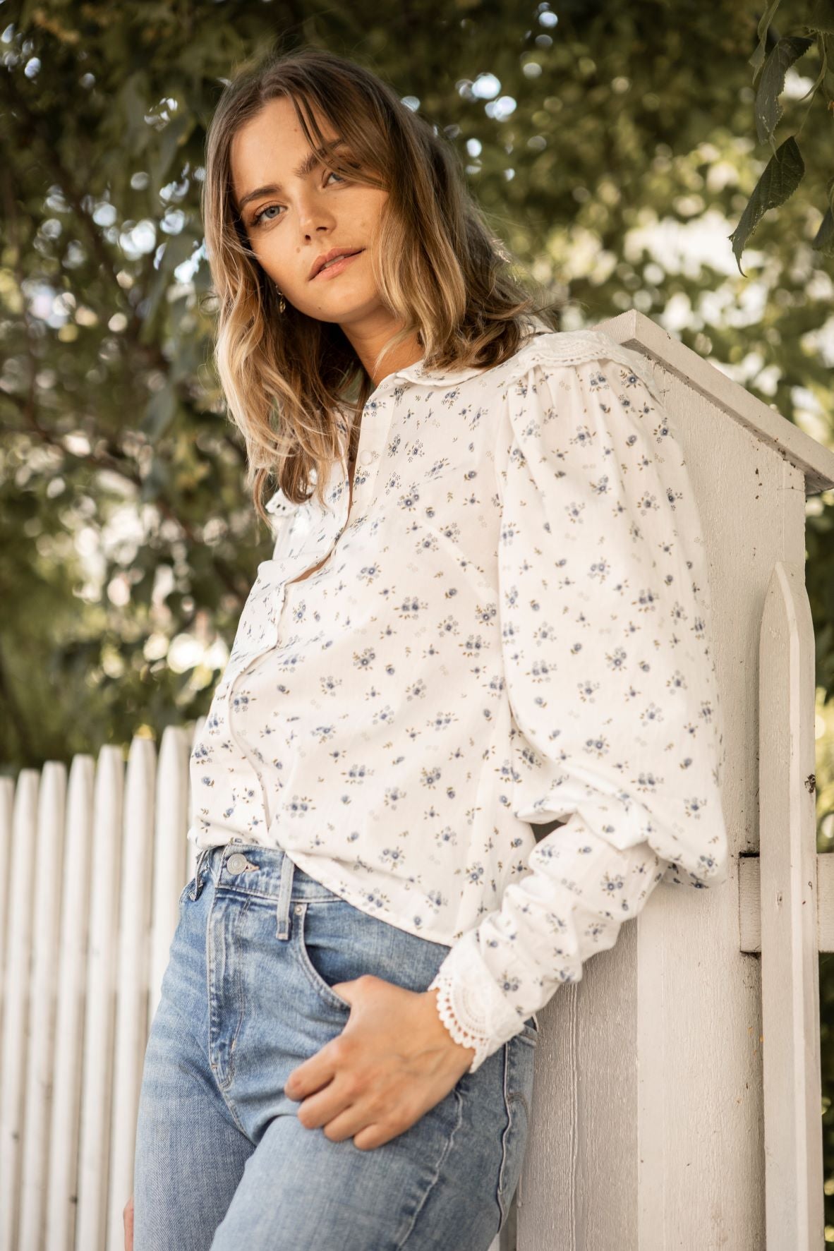 SS23 - Vita bluse