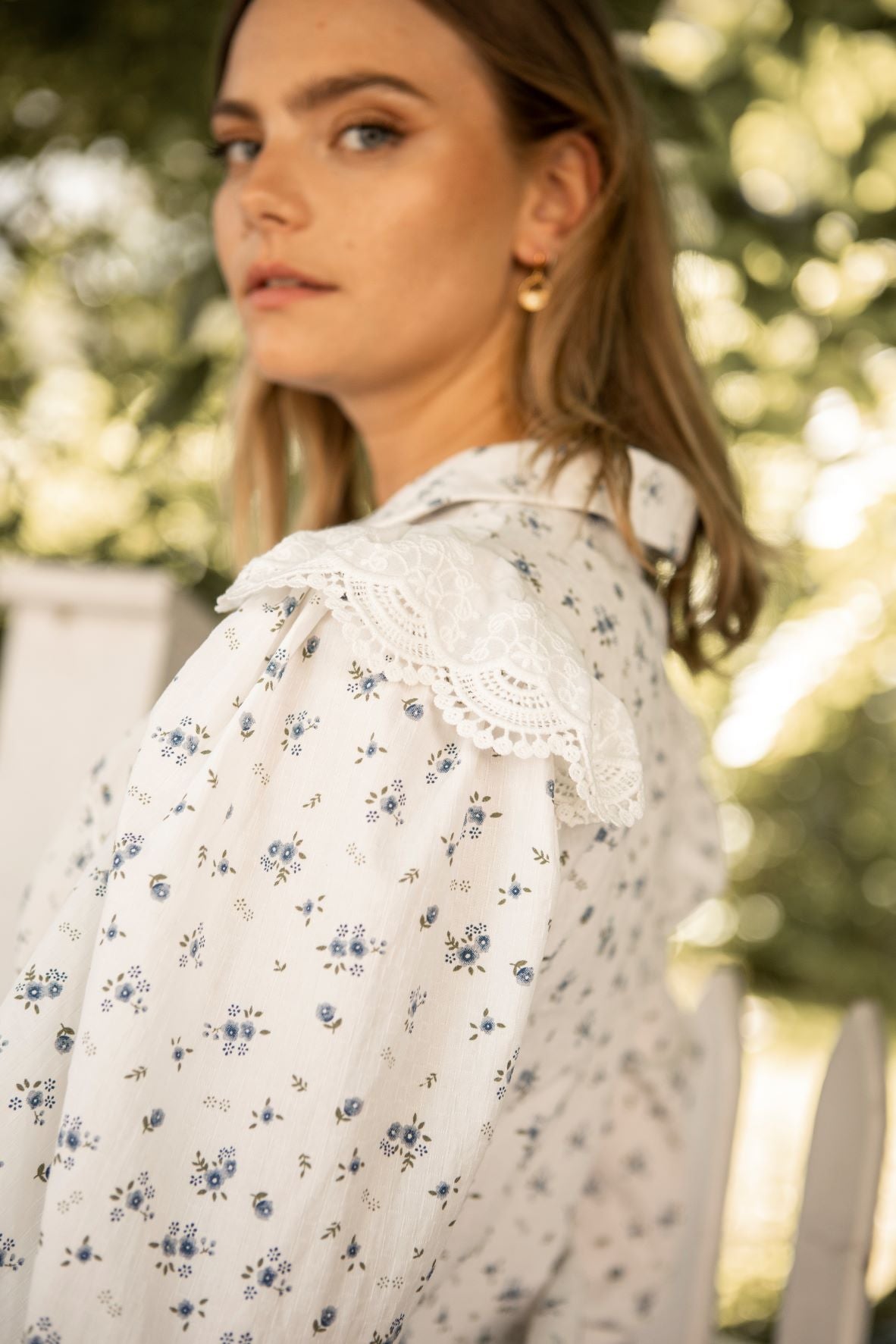 SS23 - Vita bluse