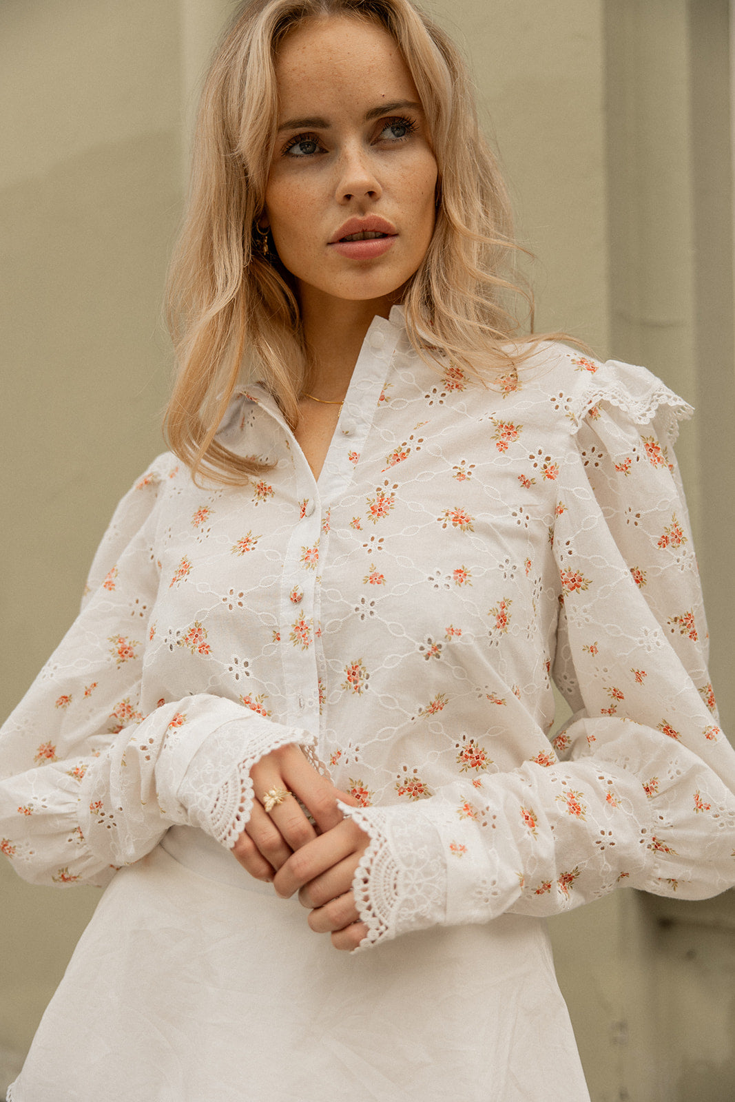 SS24 - Emma bluse hvit