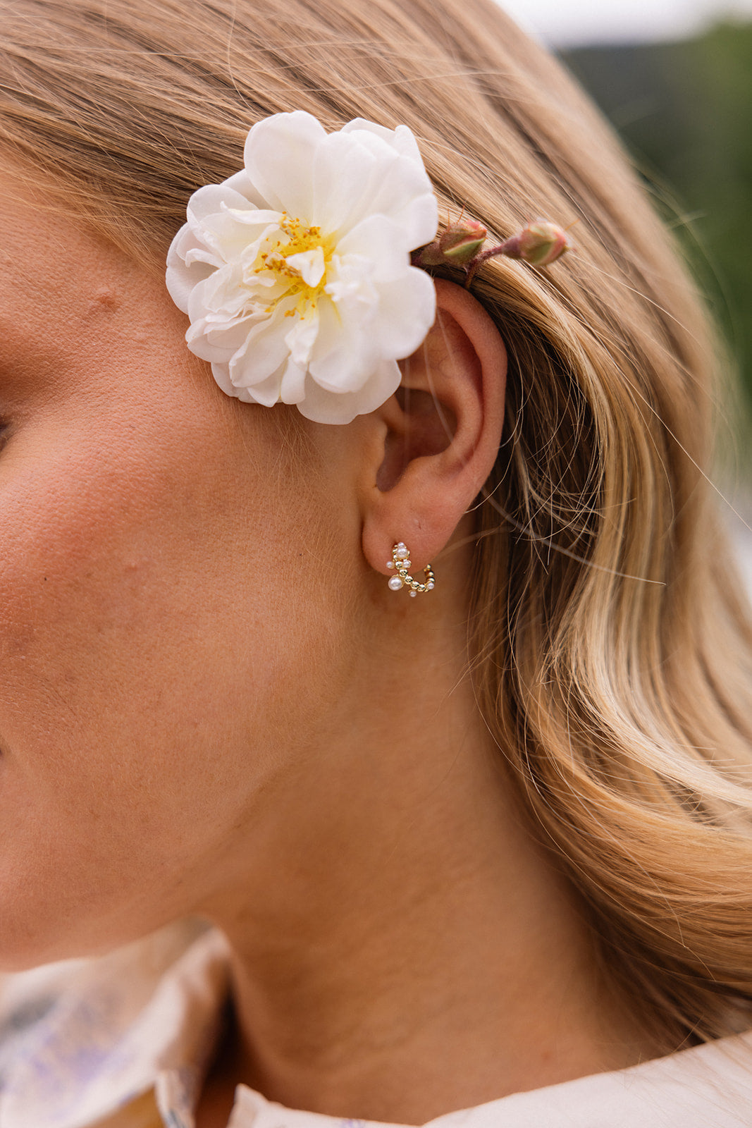 Lily earrings pearly petite