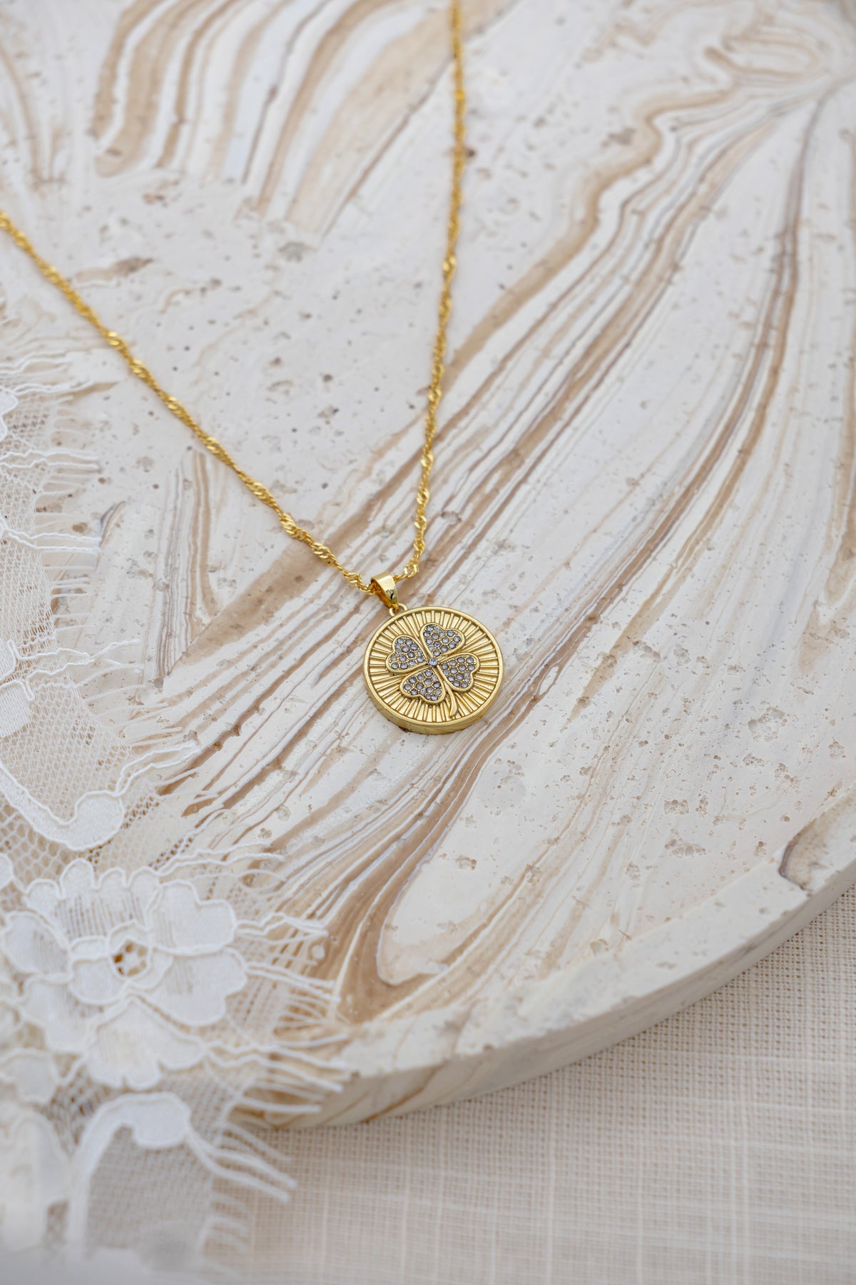 Secret Amulet Lucky clover