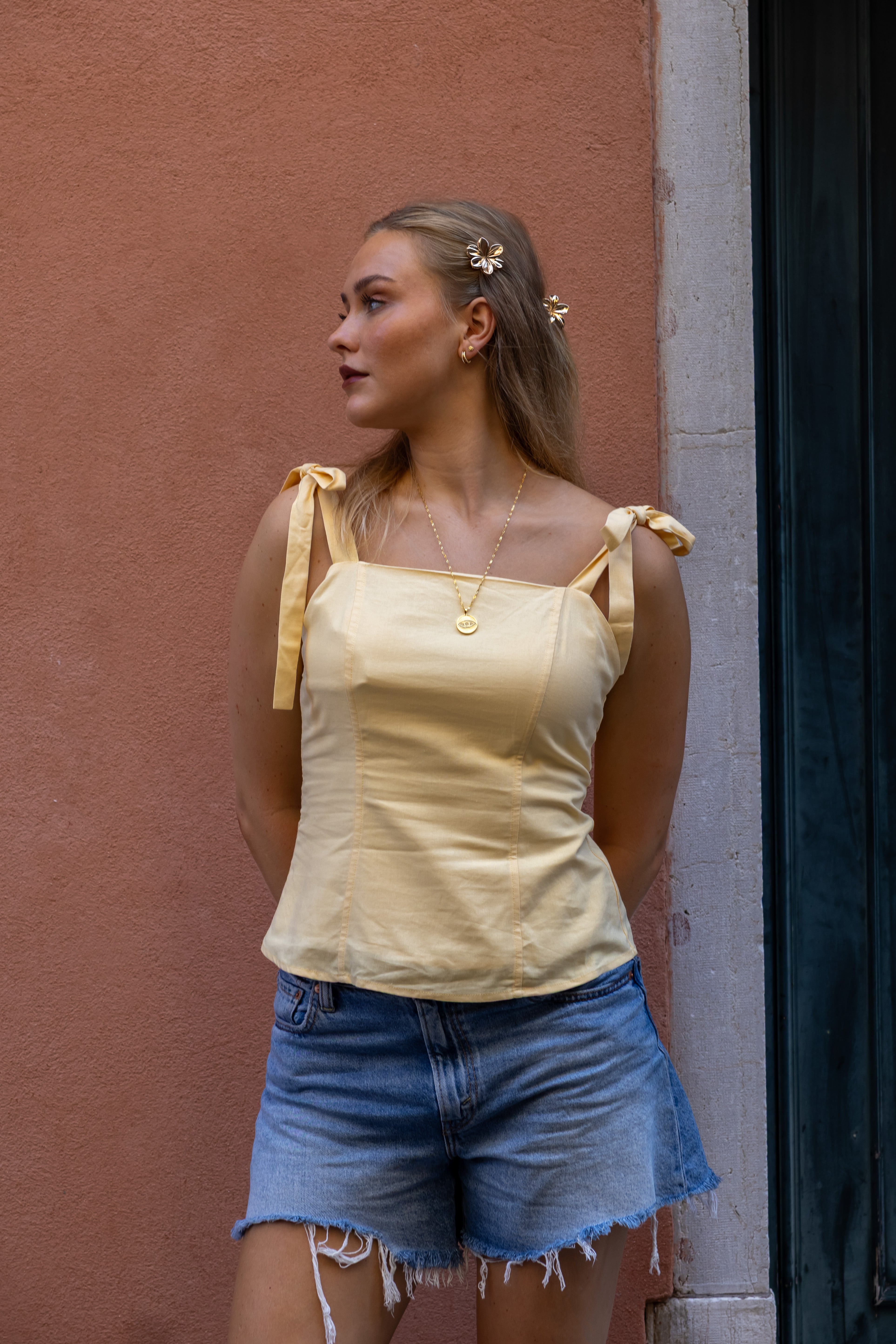SS27 Caroline linen top yellow