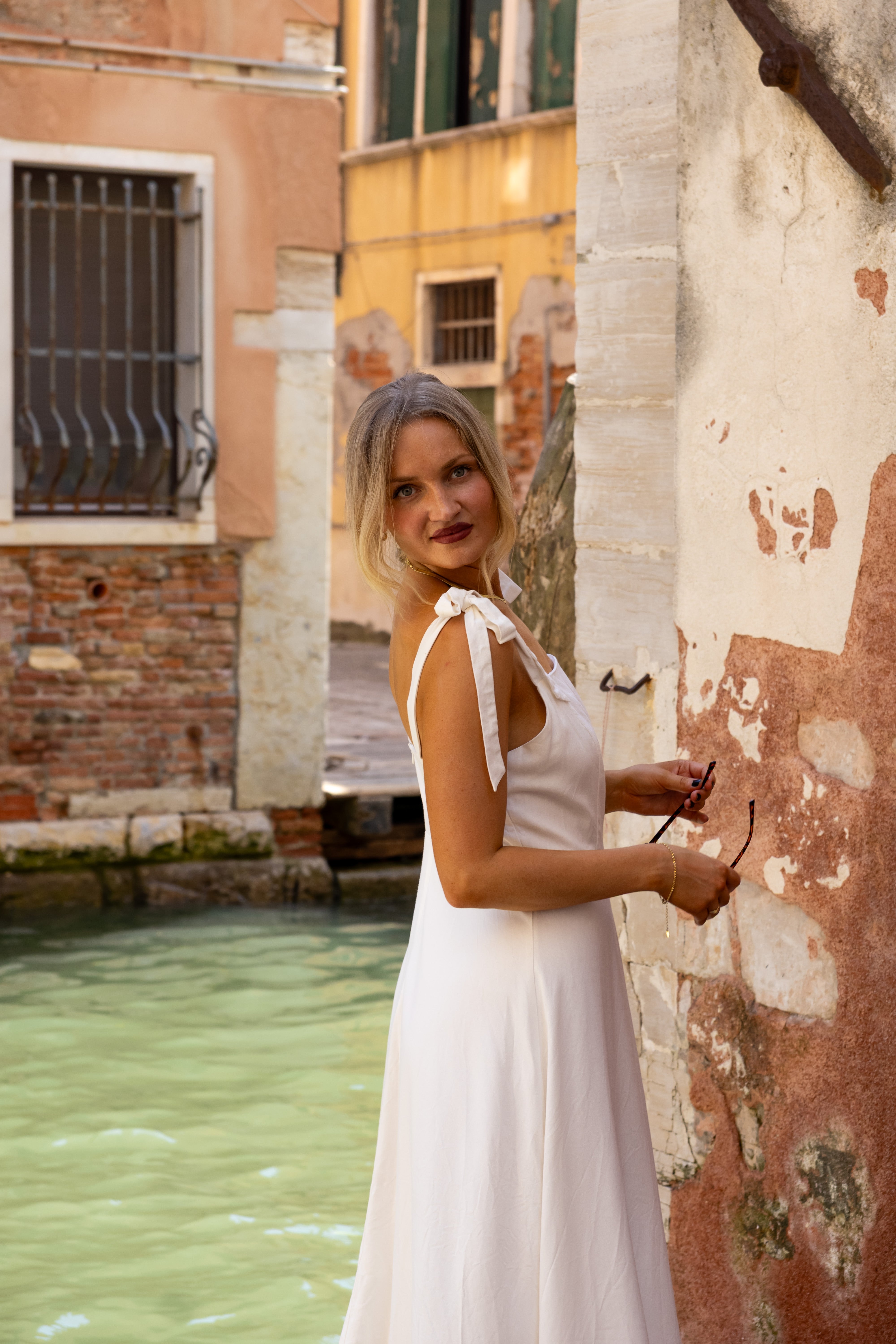 SS27 Caroline linen dress white