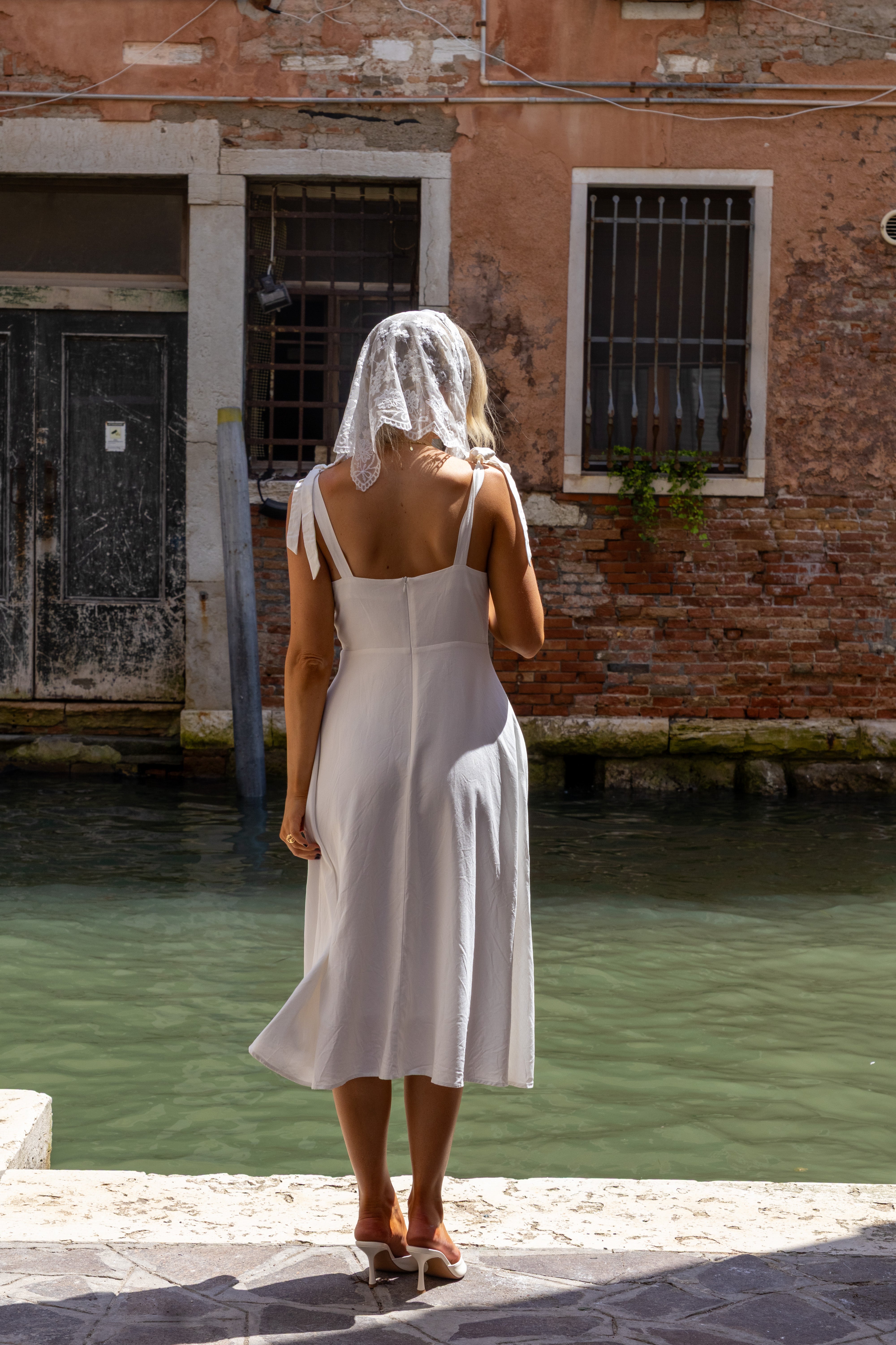 SS27 Caroline linen dress white