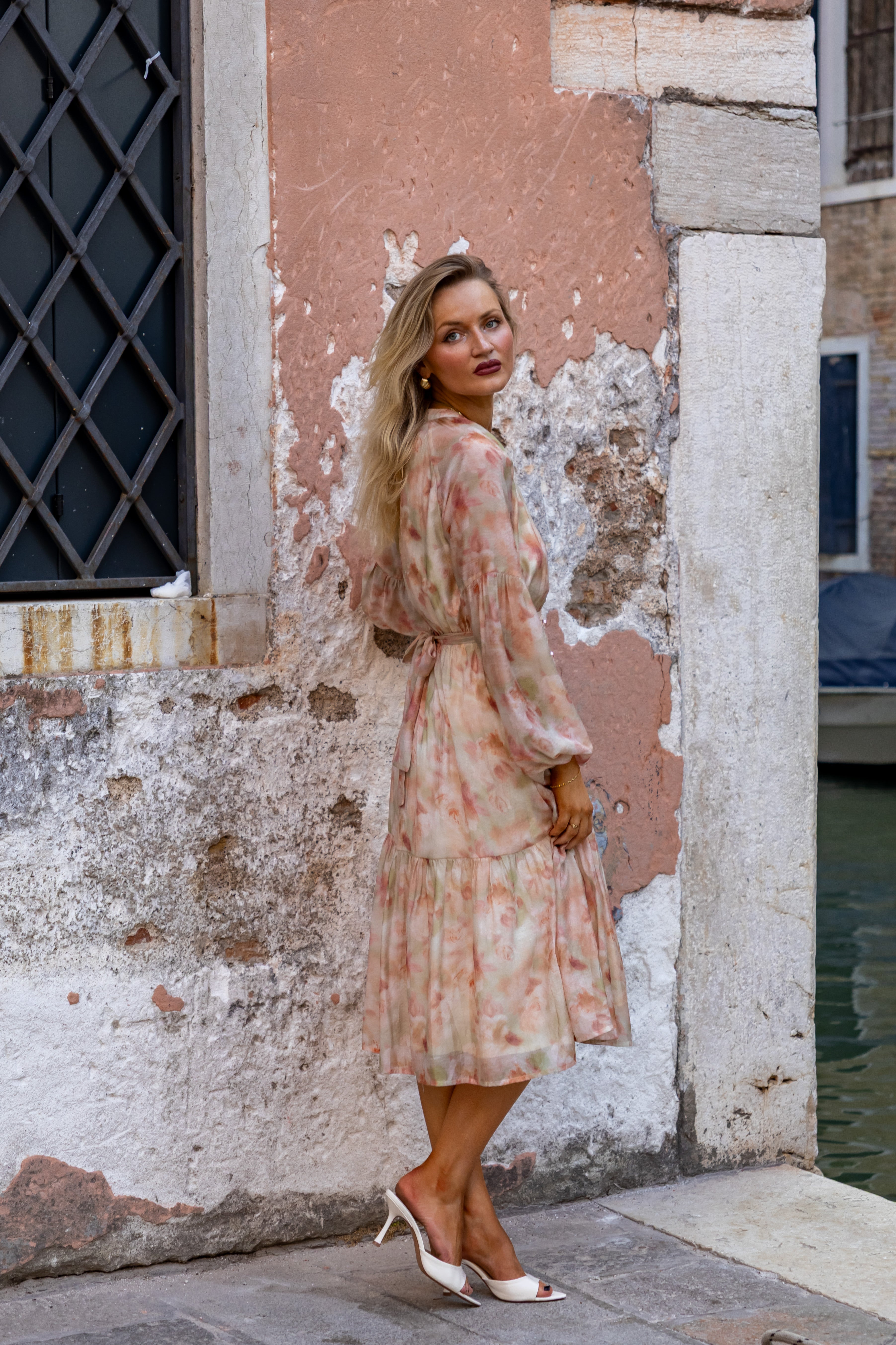 SS27 Serena soft floral dress short