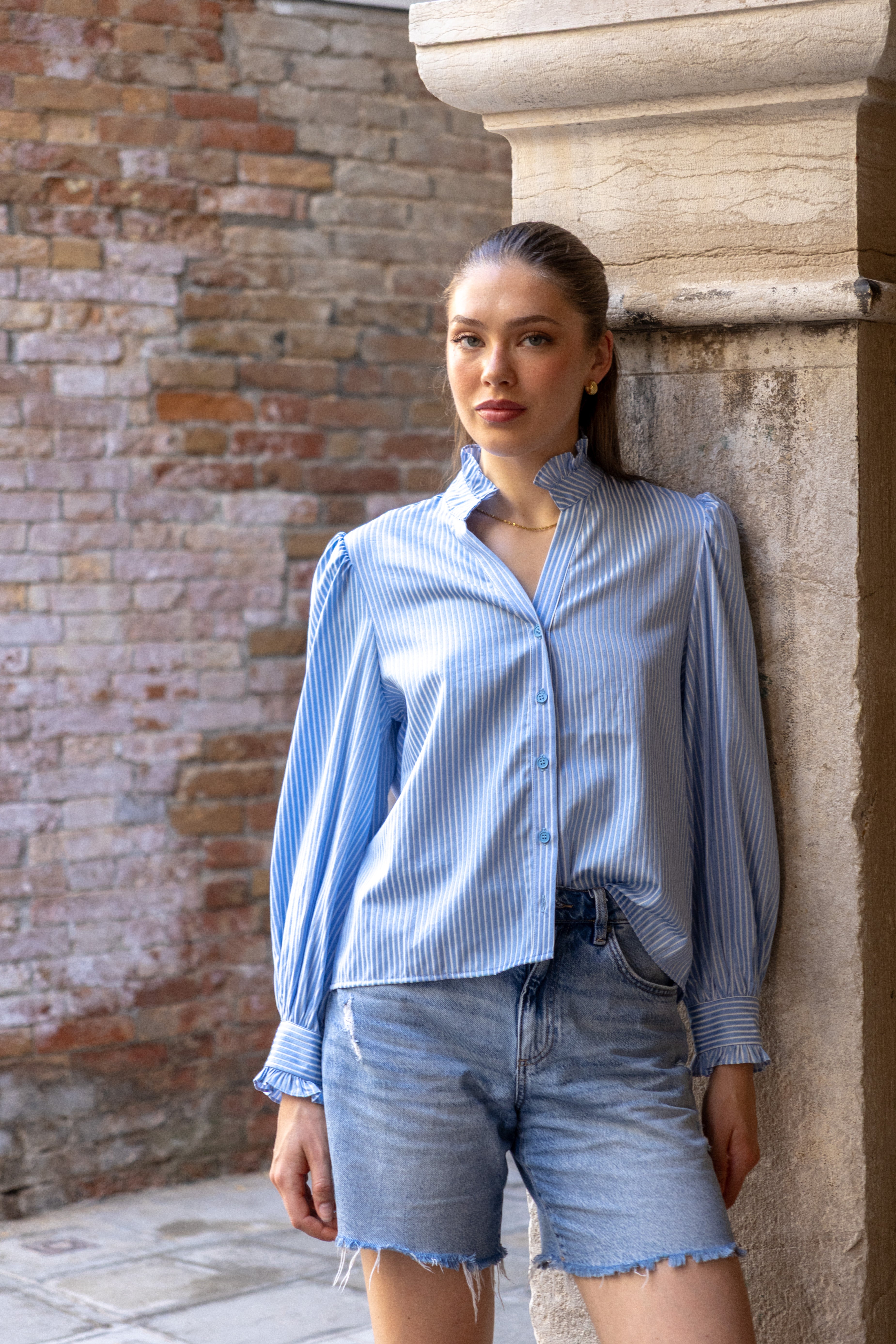 SS27 Stella shirt blue