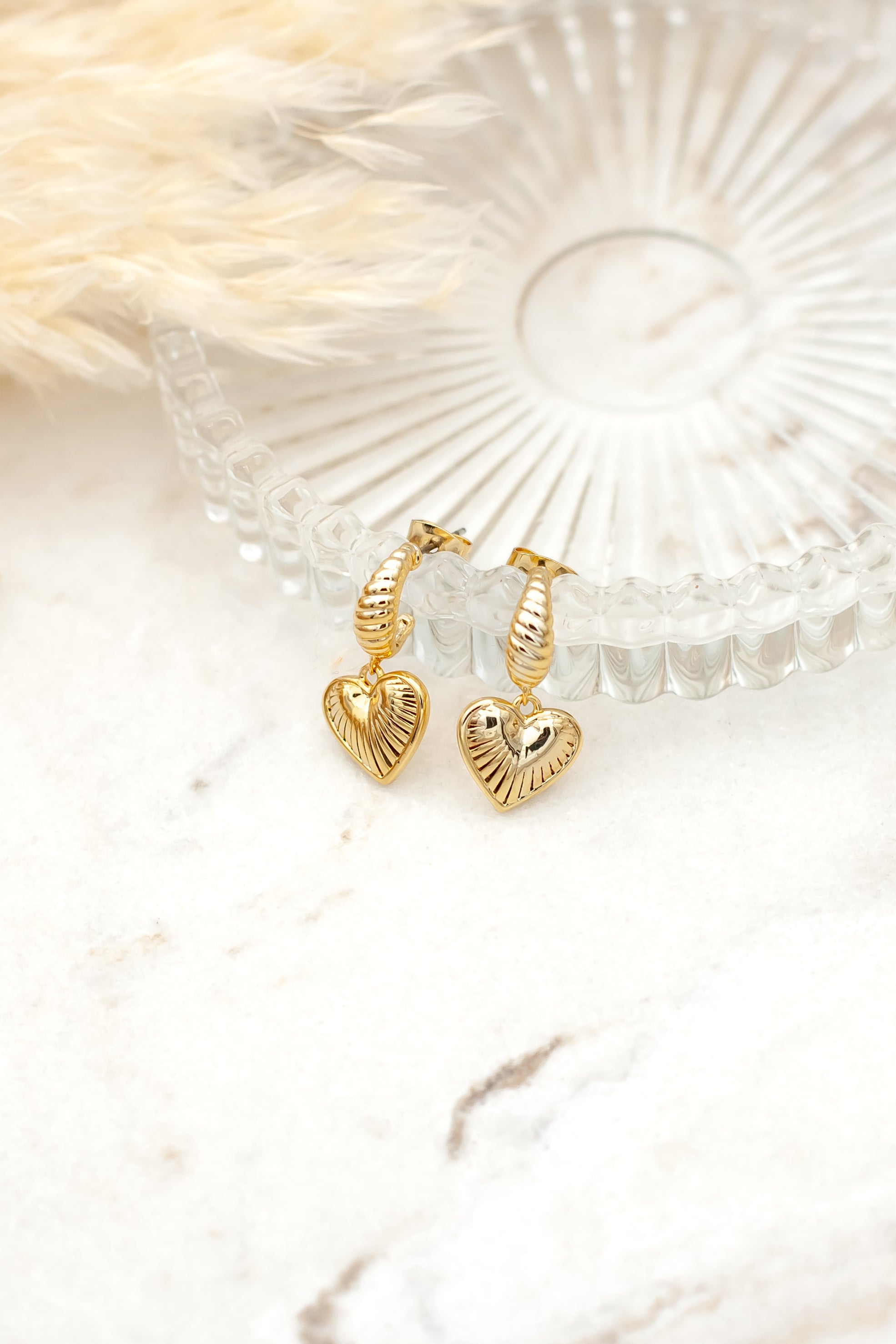 Valeria heart earrings